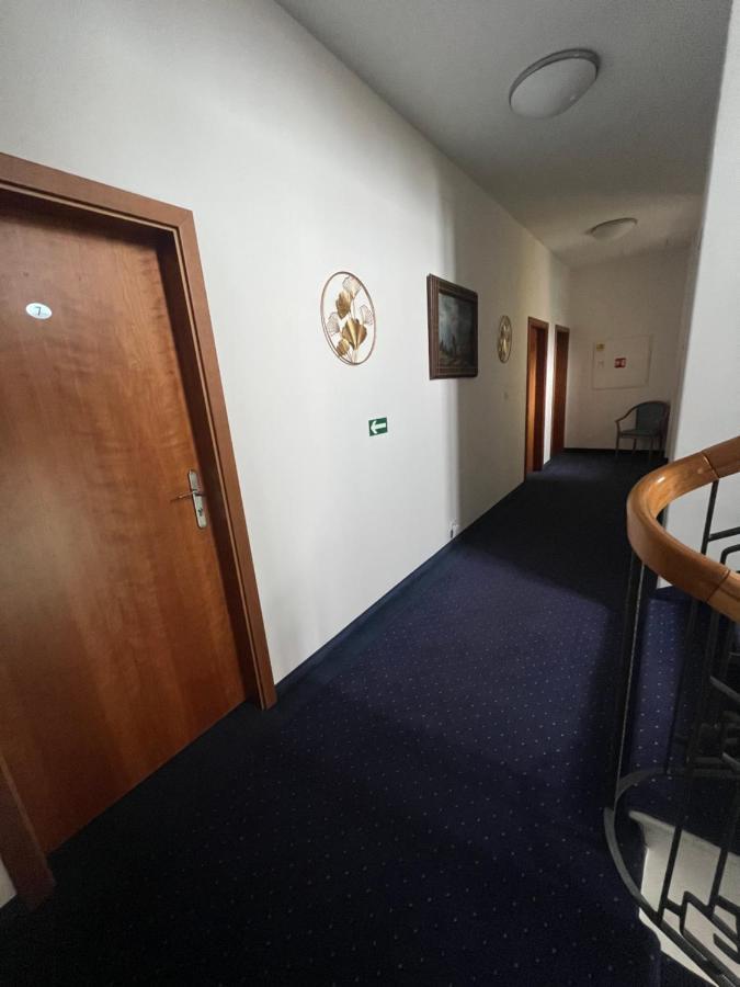 Hotel Apollon Litoměřice Zewnętrze zdjęcie