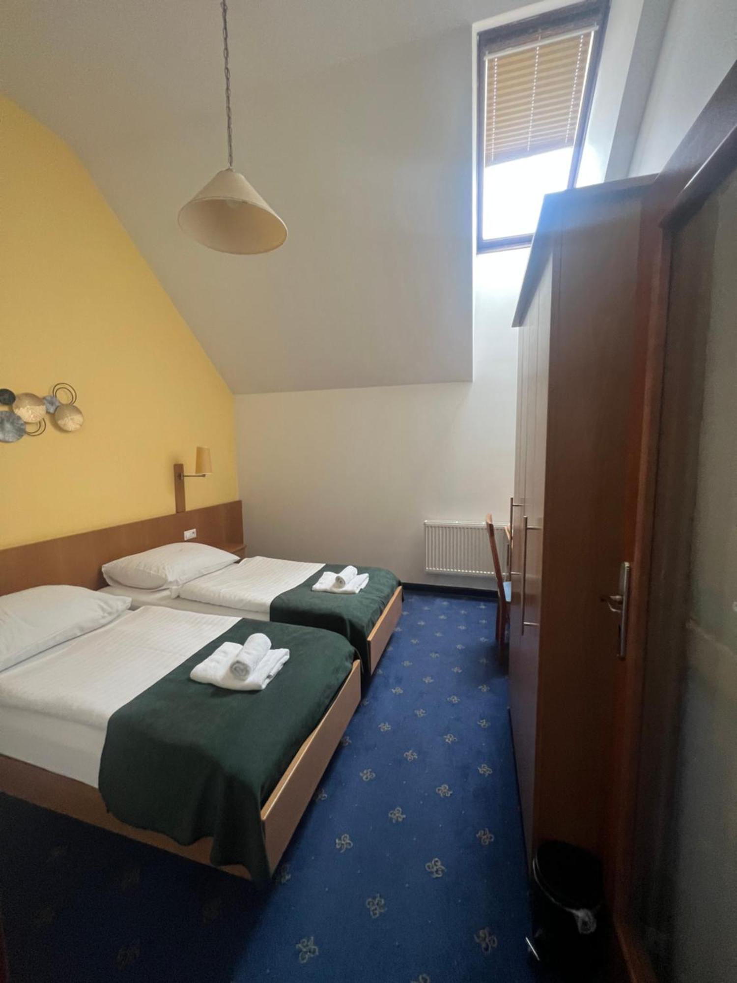 Hotel Apollon Litoměřice Zewnętrze zdjęcie