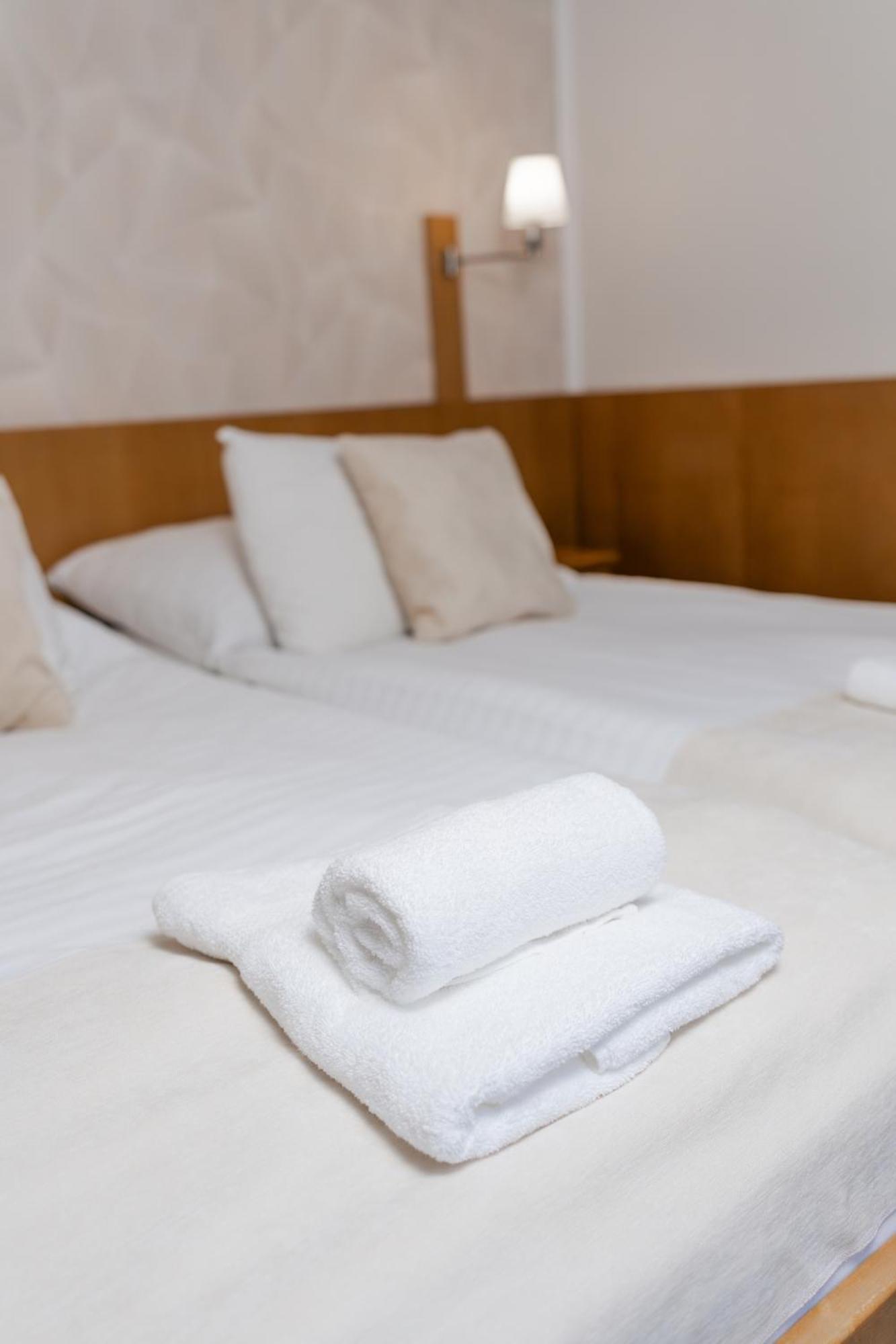 Hotel Apollon Litoměřice Zewnętrze zdjęcie